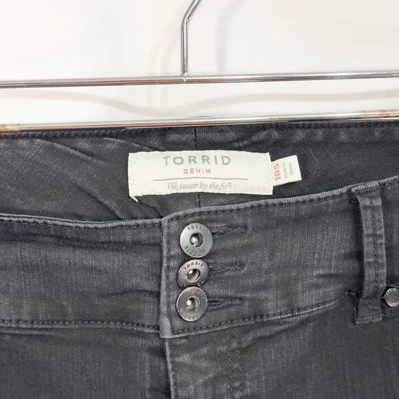 Torrid Plus Size 18S Jeans Petite Mid Rise Skinny ‎ Black Stretch Denim 796 - Picture 7 of 9